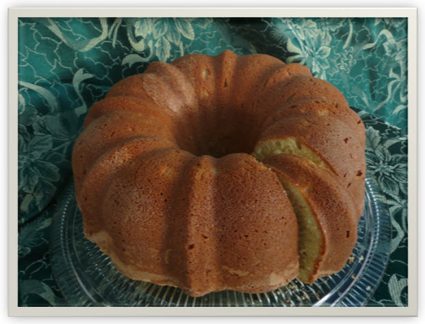 sour-cream-pound-cake
